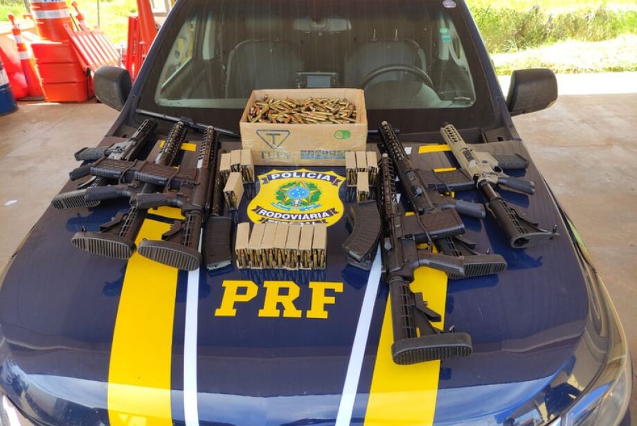 Em maior apreensão do ano, PRF apreende meia tonelada de cocaína e seis fuzis em MS  