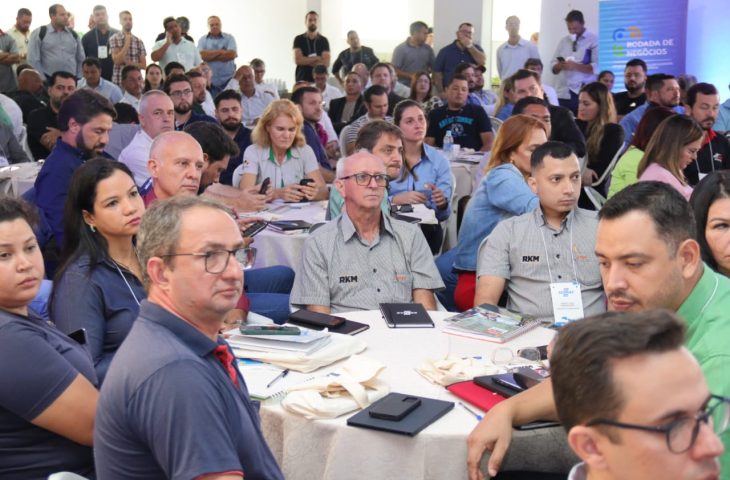 Oportunidades de negócio durante obra de fábrica em Inocência atraem cerca de 200 fornecedores