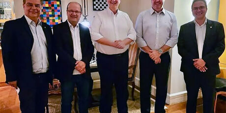 Com fusão descartada, Kassab voltará à carga para tirar Riedel do ninho tucano 