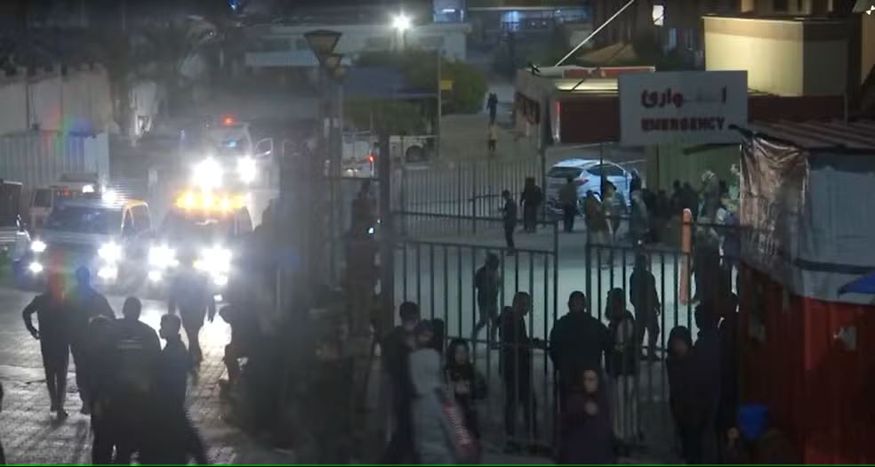 Bombardeios de Israel à Faixa de Gaza interrompem trégua; 413 morreram, diz Hamas