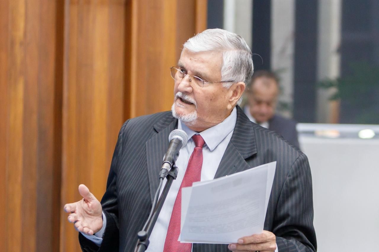 Zeca propõe obras de pavimentação asfáltica em estradas de Bandeirantes, um benefício para 350 famílias