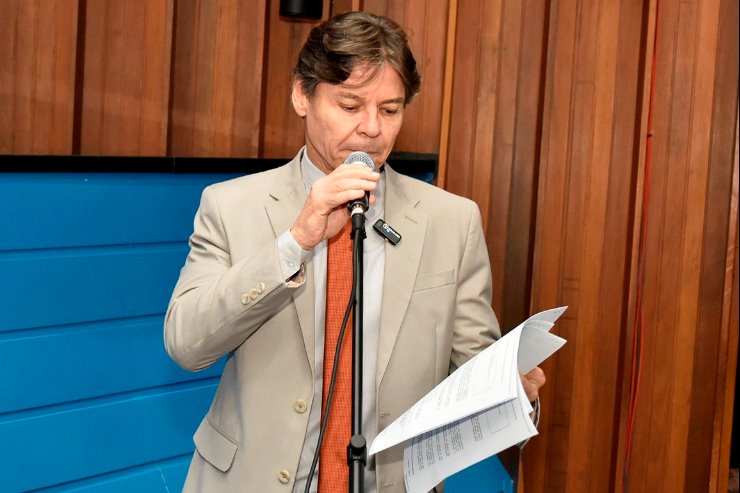 Deputado propõe lei para agendar data e turno de entregas no Mato Grosso do Sul
