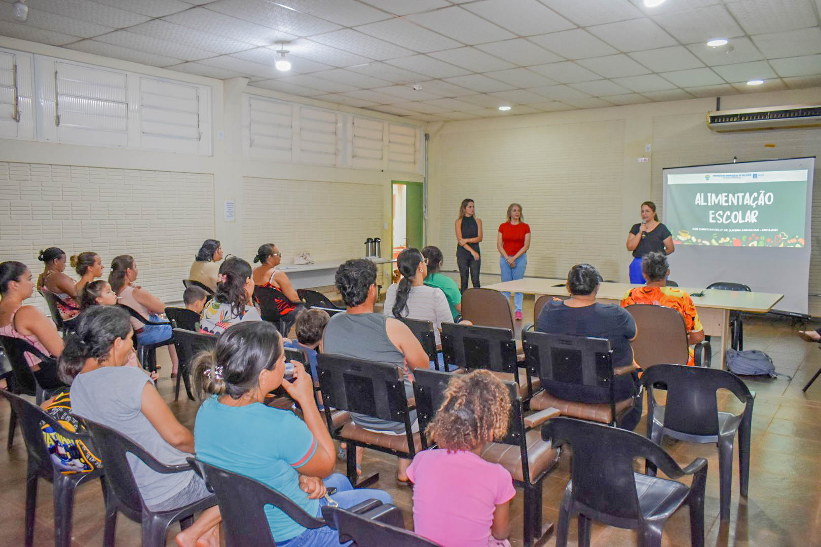  Selvíria: Reunião tira dúvidas de pais sobre alimentação escolar