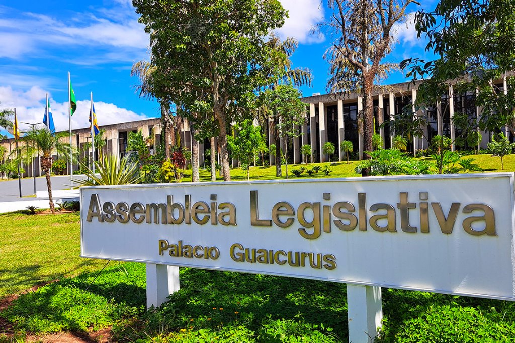 Agenda: Reuniões de comissões, sessões plenárias e capacitação são destaques