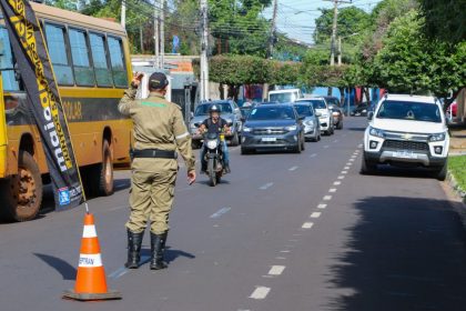 Prefeitura de Três Lagoas dá início à Campanha Maio Amarelo 2025 com cerimônia na Feira Central