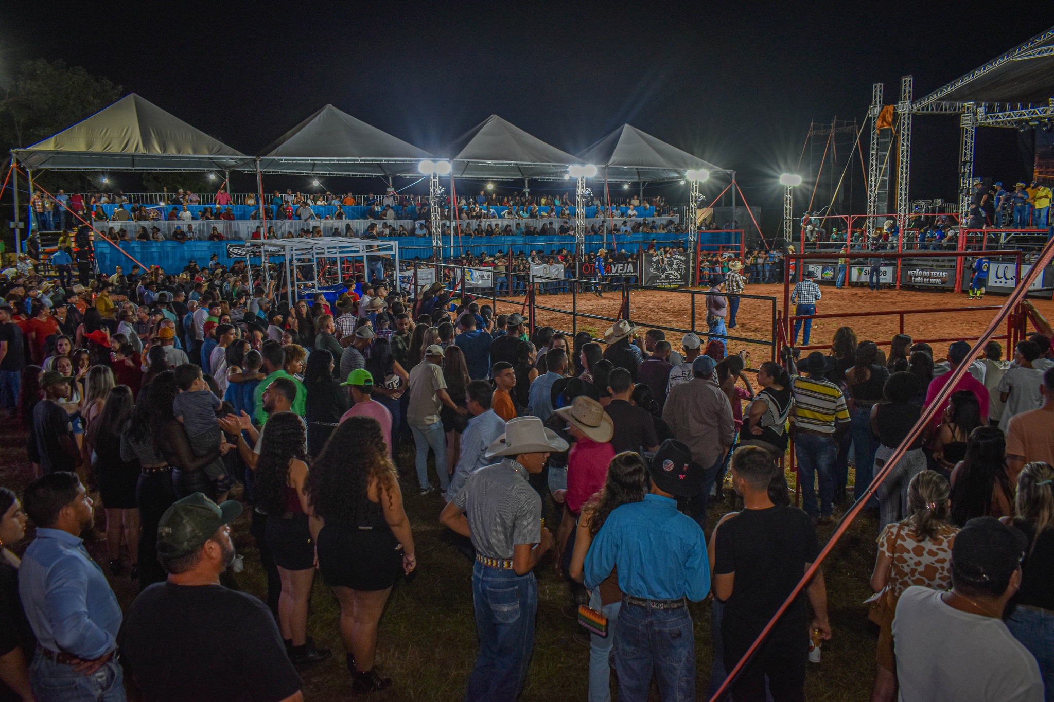 22º Encontro de Cowboys: Rodeio e shows atraem grande público