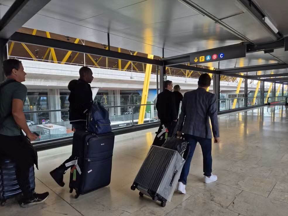 Dirigentes da CBF chegam a Madri para encontro com Carlo Ancelotti