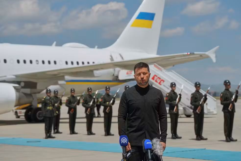 Após ausência de Putin, Zelensky cancela participação em diálogo de paz com Rússia: 'sentimos o desrespeito russo'