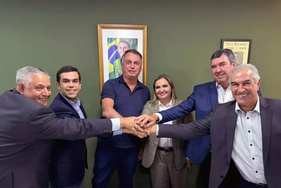 Bolsonaro reforça convite a Riedel e Azambuja, mas definição só dia 5 de junho  