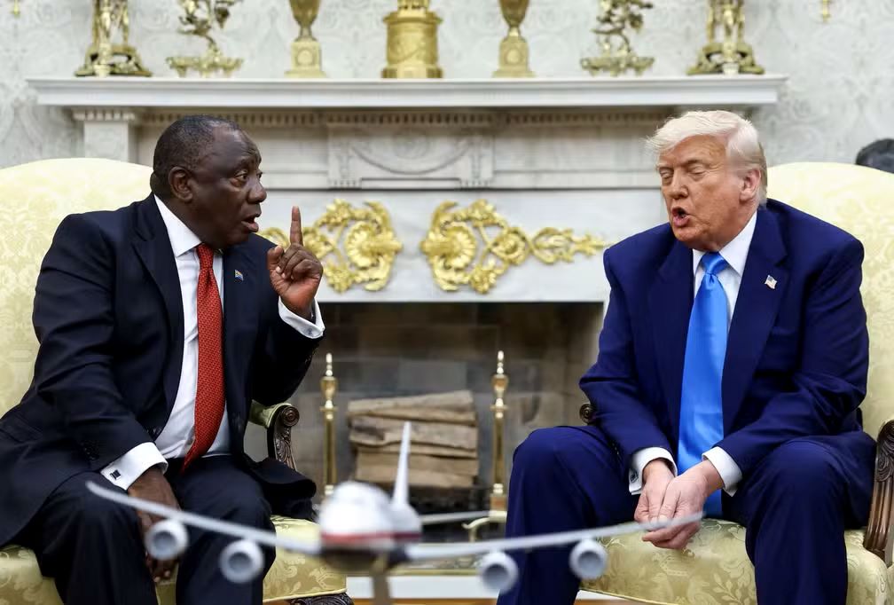Trump constrange presidente da África do Sul com supostos vídeos de 'genocídio branco'