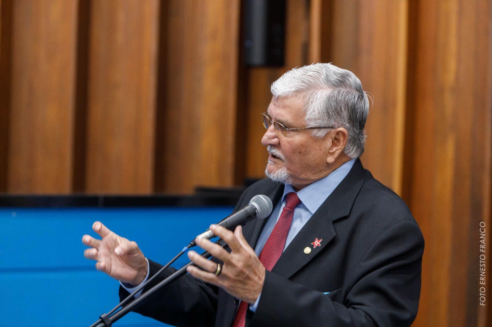 Zeca solicita veículo para Centro de Referência e Atendimento à Mulher de Naviraí