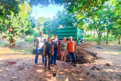 Parceria entre Prefeitura e AGRAER fortalece agricultura familiar com apoio à adubação orgânica em Três Lagoas