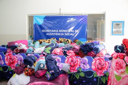 Prefeitura e Governo de MS entregam cobertores para as famílias atendidas pelos CRAS