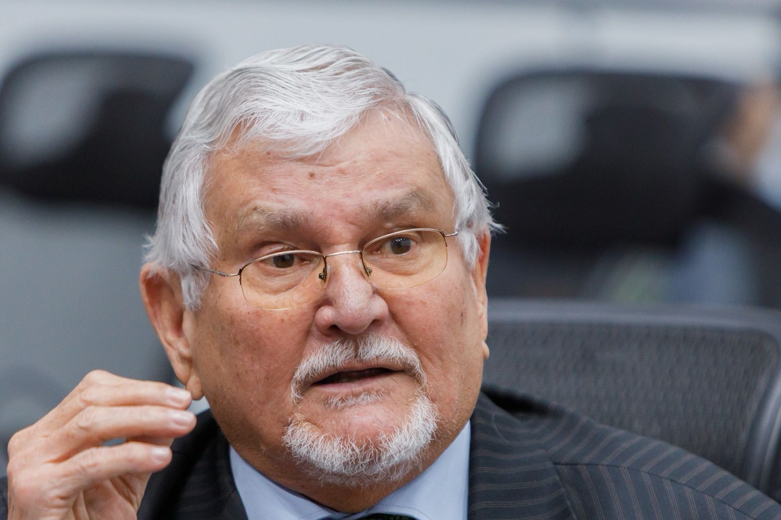 Zeca cobra revisão dos limites de progressão funcional dos servidores do Judiciário de MS