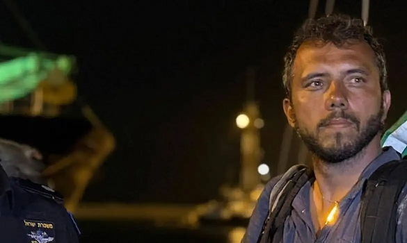 Brasileiro Thiago Ávila vai para solitária em prisão de Israel