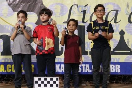 14ª etapa da Liga dos Enxadristas arrecada mais de 200 kg de alimentos