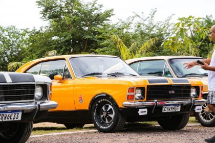 13º Encontro de Carros Antigos movimenta Balneário Municipal no final de semana