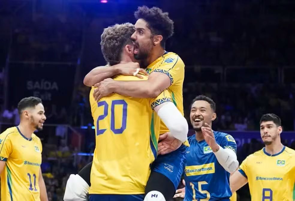 Brasil bate Argentina e se mantém na liderança da Liga das Nações de Vôlei