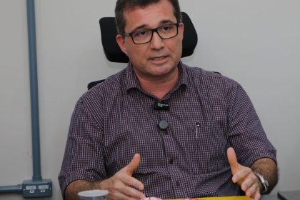 Prefeito Dr. Cassiano reúne imprensa e vereadores para dar transparência à PPP da iluminação pública em Três Lagoas