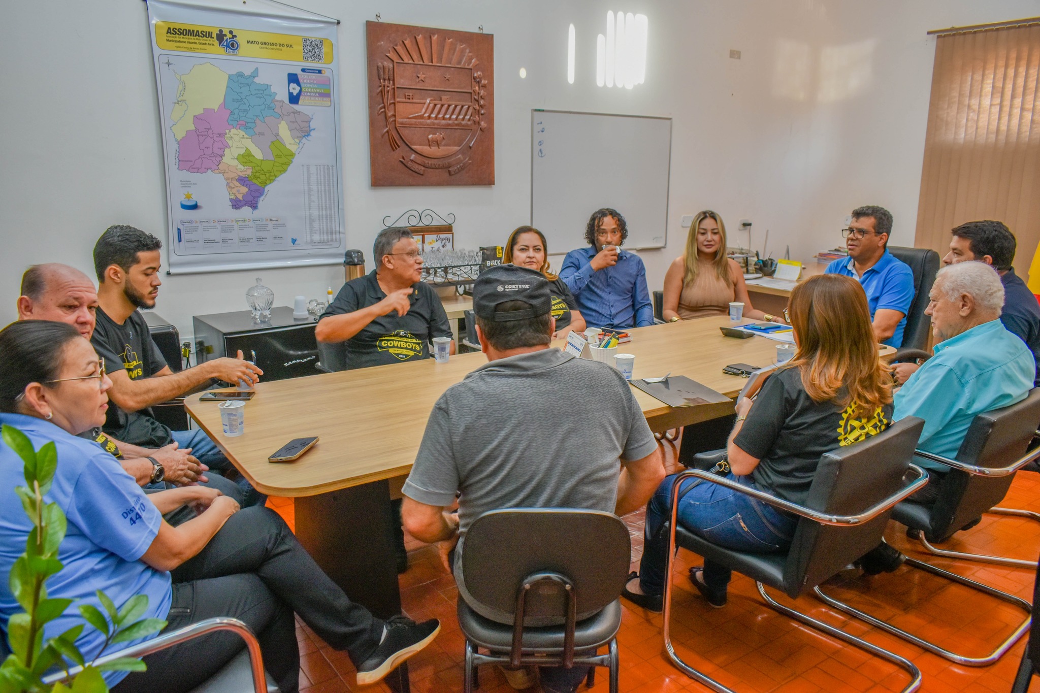 Prefeito Jaime se reúne com a diretoria do Rotary Clube de Selvíria
