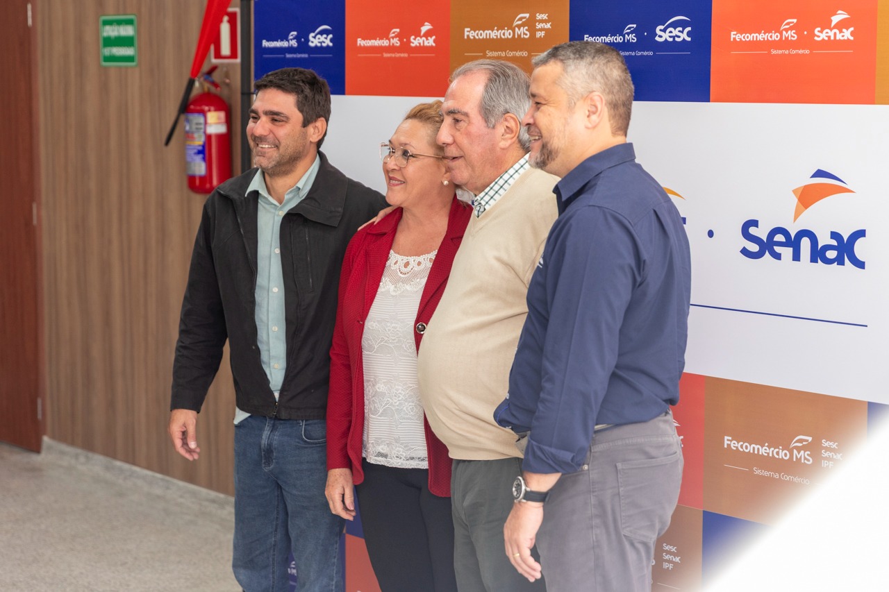 Vereadores prestigiam lançamentos do Sistema Comércio de MS