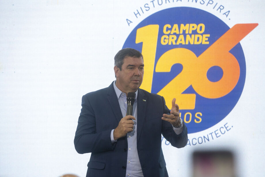 Riedel admite crise em MS e anuncia corte de 25% no custeio  