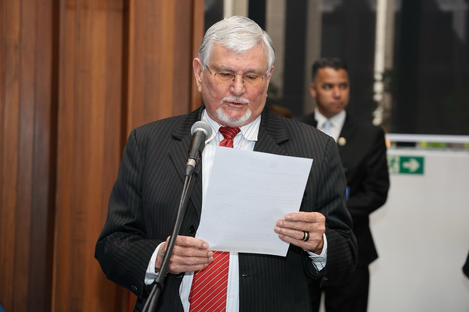 Zeca solicita investigação urgente sobre obras de pavimentação na rodovia MS-345