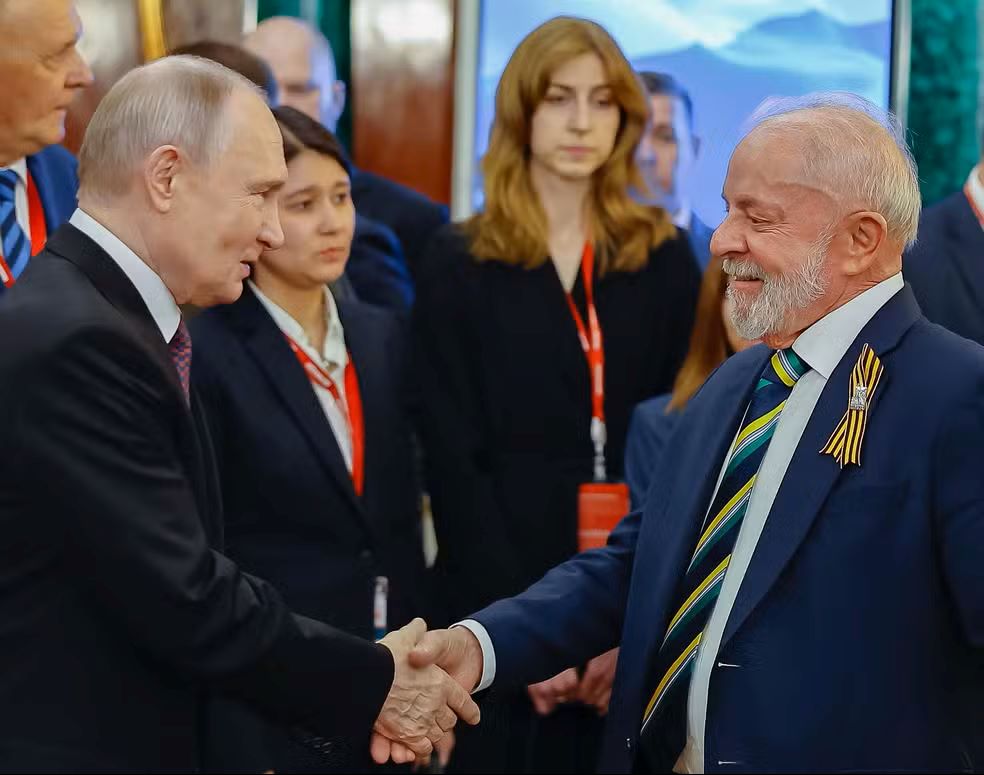Lula e Putin falam por telefone após conversa de líder russo com Trump