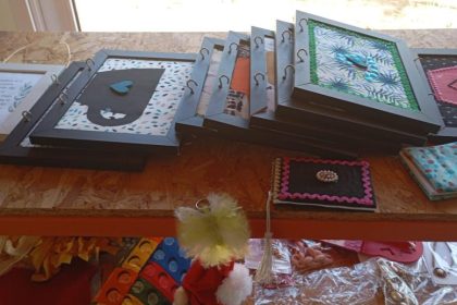 Usuários da Rede de Atenção Psicossocial expõem artesanatos na 35ª Festa do Folclore em Três Lagoas