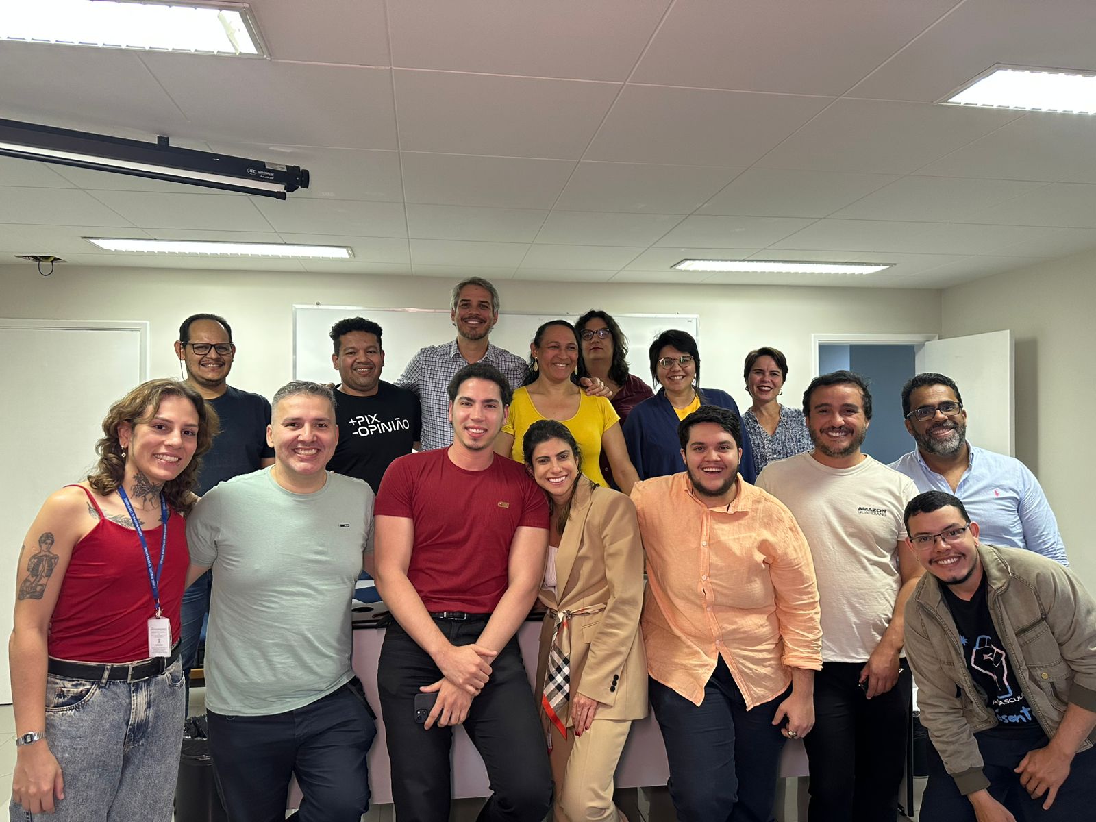 Casa de Acolhimento LGBTQIAPN+ encontra entraves na Secretaria de Cidadania, e Grupo de Trabalho cobra ação do Governo do Estado