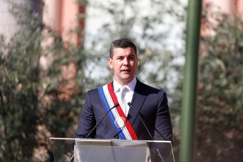 Morte de deputado inflama pedido de impeachment de presidente paraguaio  