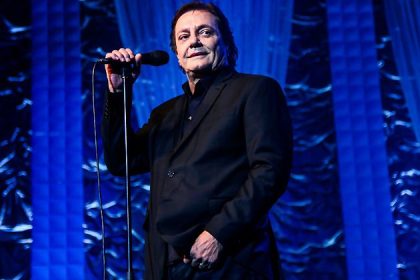 É HOJE O GRANDE SHOW – Fabio Jr. promete muito romantismo na 35ª Festa do Folclore de Três Lagoas