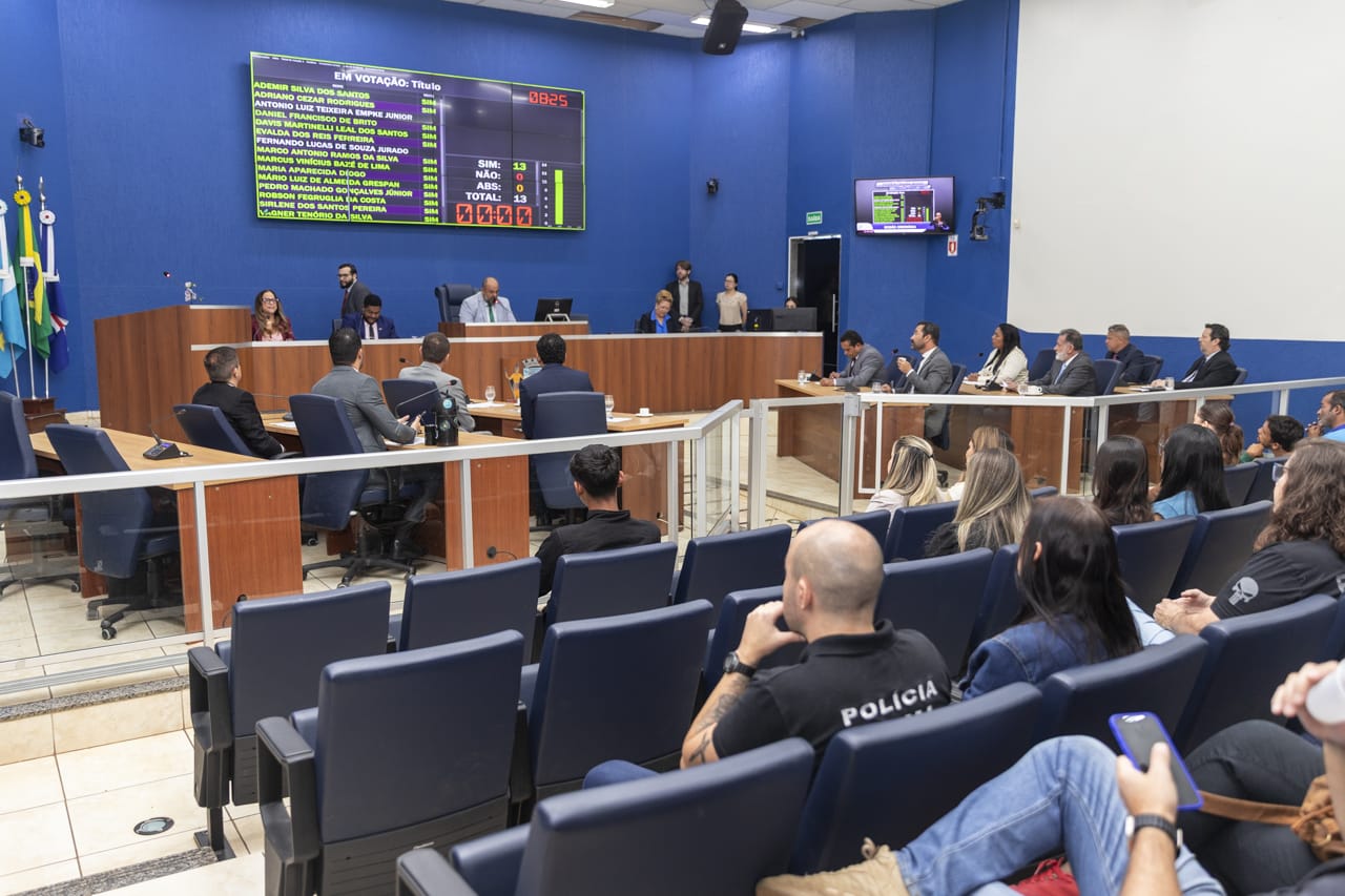 Vereadores autorizam repasse para evento de judô e transparência em listas de Ceis e escolas municipais