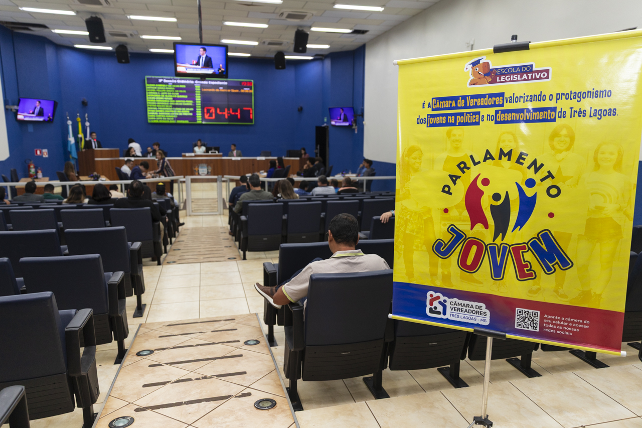 Jovens vereadores apresentam projetos de lei visando diagnóstico tardio do autismo e combate ao cyberbullying  