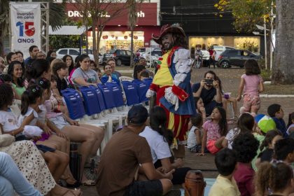 Peça “A Princesa Engasgada” encanta Três Lagoas com reflexões sobre superação e transformação social