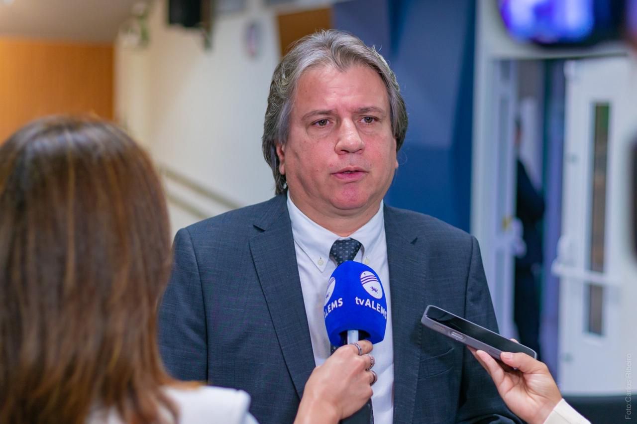 Pesquisa aponta Caravina entre os três deputados mais bem avaliados de Mato Grosso do Sul