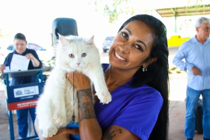 Autoridades participam da abertura oficial da Caravana da Castração Pet do Governo do Estado de MS