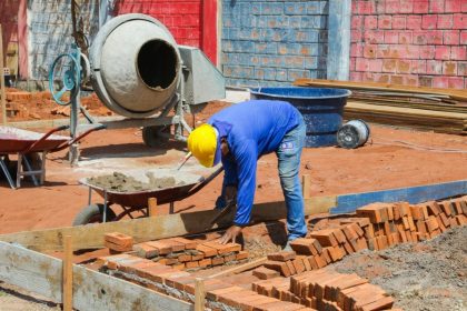 Estádio da ADEN recebe melhorias através de recursos próprios da Prefeitura