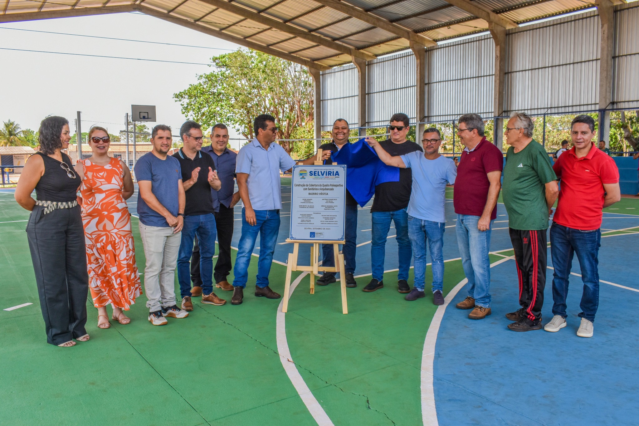 Nova quadra poliesportiva do bairro Véstia é inaugurada em Selvíria