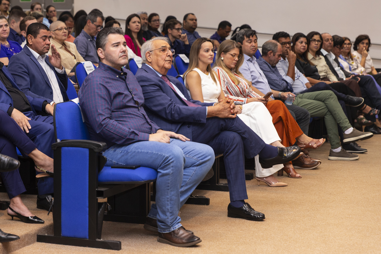 Vereadores comparecem a evento sobre a primeira infância