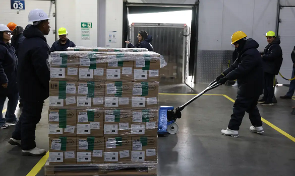 Brasil recebe lote de medicamento para tratar câncer de mama no SUS