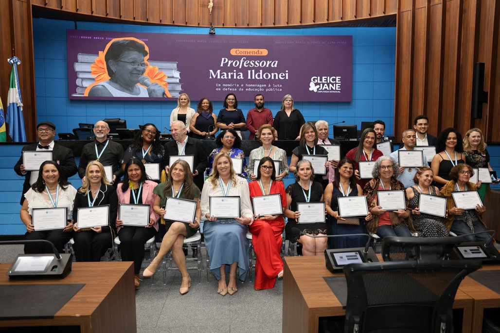 Dia dos Professores: Sessão solene rememora Maria Ildonei e homenageia educadores  