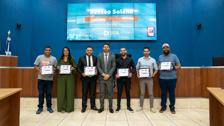 Pessoas que prestam serviços voluntários e solidários são homenageadas pela Câmara de Três Lagoas