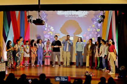 Espetáculo Infantil “IH… DEU BRANCO!” lotou teatro de Três Lagoas