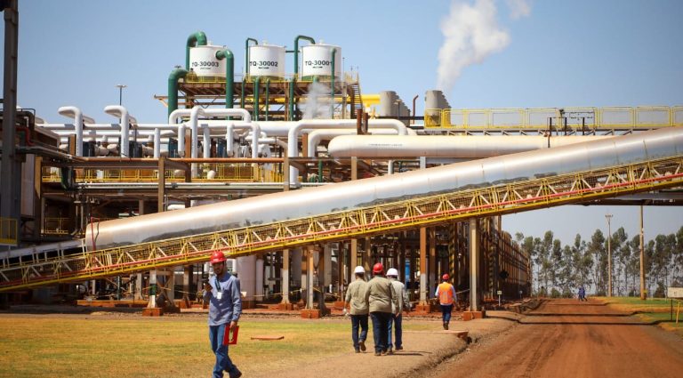 MS gerou 1.379 empregos formais em setembro, com destaque para Construção, Indústria e Comércio