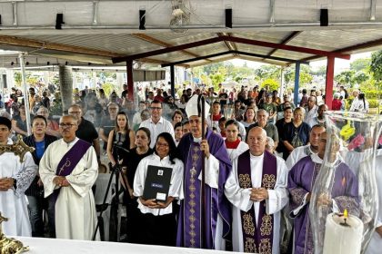 Mesmo com chuva, mais de 15 mil pessoas participam das celebrações do Dia de Finados em Três Lagoas