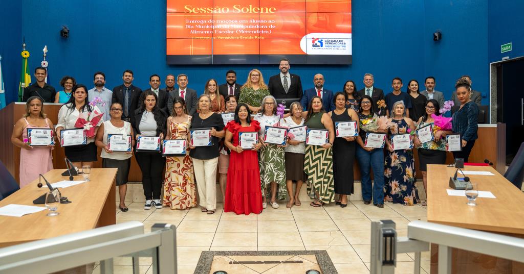 Vereadores de Três Lagoas homenageiam merendeiras que atuam em escolas, CEIs e projetos sociais