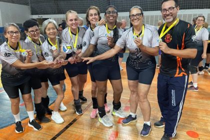 Três Lagoas é campeã nas categorias 45+ e 58+ no 1º Festival de Vôlei Adaptado em Ilha Solteira