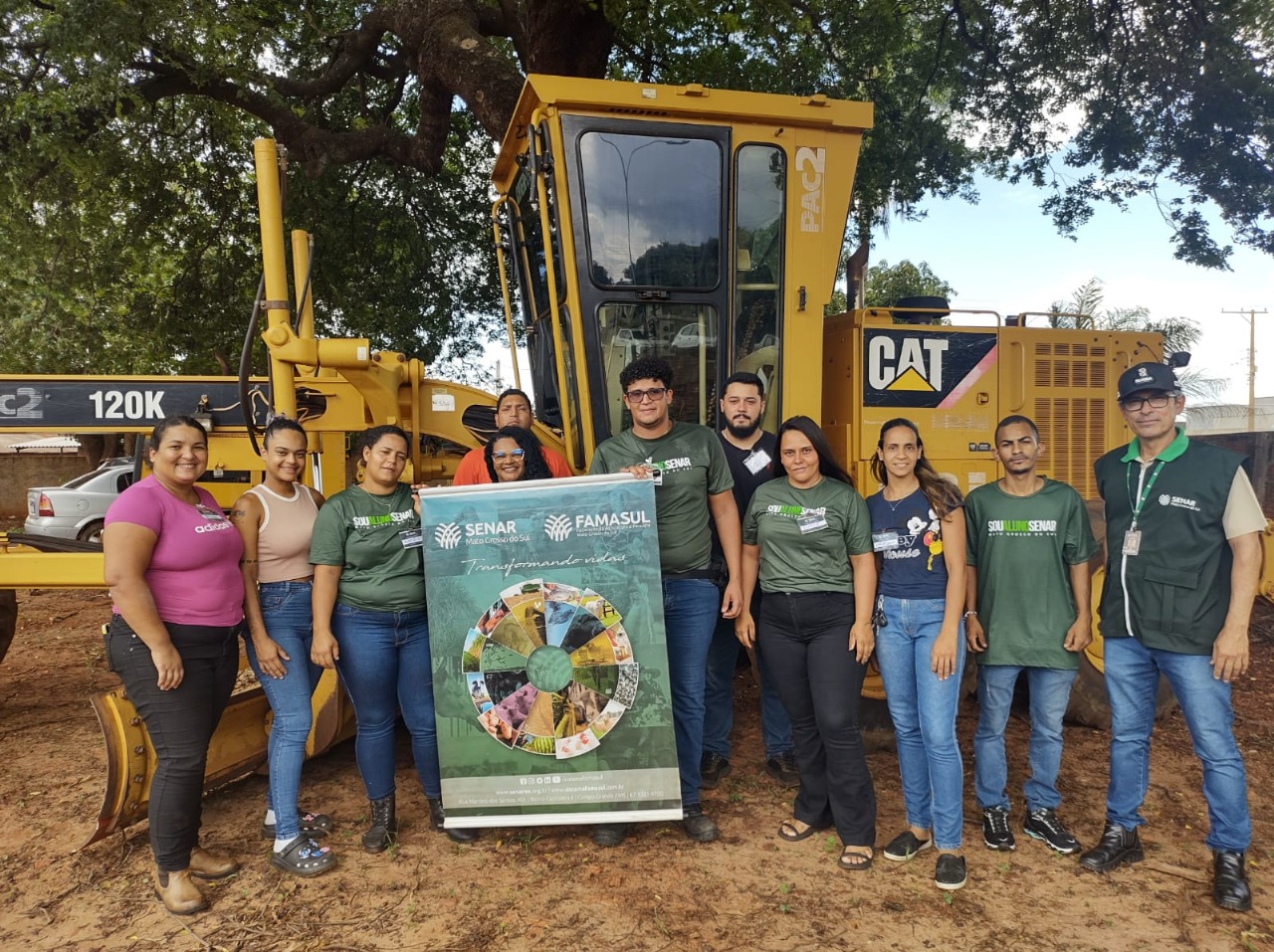 Curso de operador de motoniveladora capacita motoristas em Selvíria