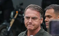 Bolsonaro preso: Moraes rejeita pedido de prisão domiciliar